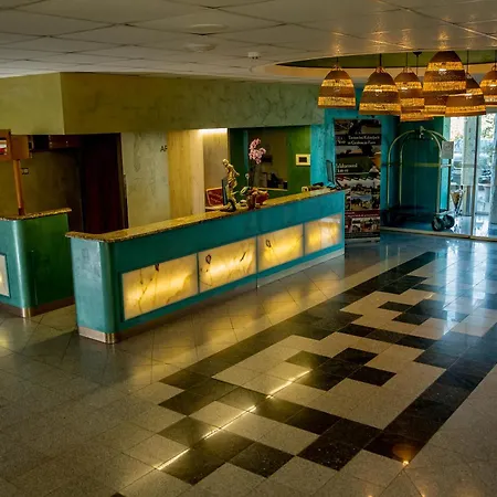 Aphrodite 4*