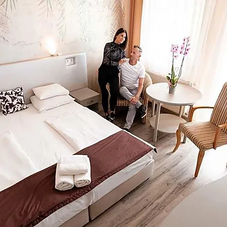 Hotell Aphrodite 4*