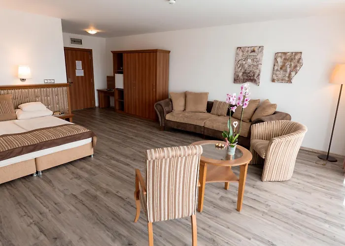 Aphrodite מלון 4*