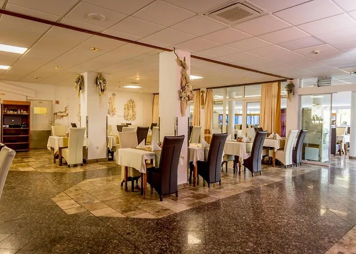 מלון Aphrodite 4*