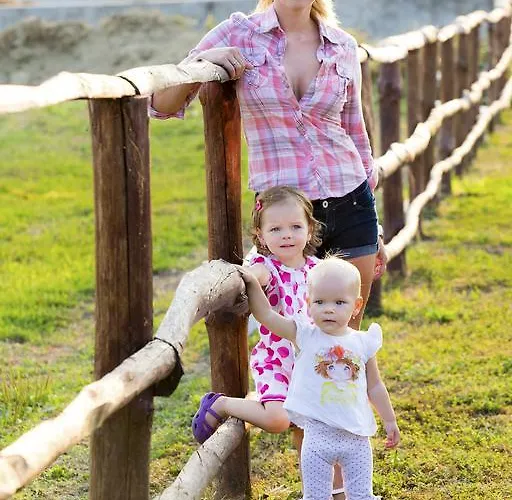 מלון Aphrodite 4*